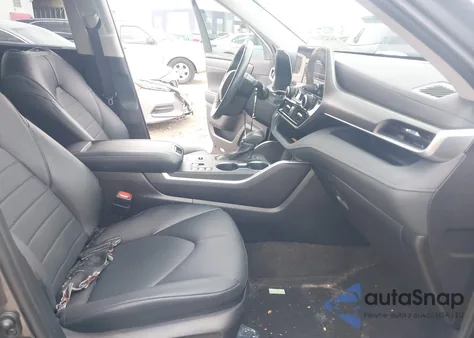 2023 Toyota Highlander Hybrid Xle z USA, uszkodzony, nr VIN 5TDKARAHXPS022514